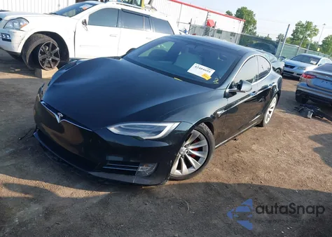 2018 Tesla Model S 100D/75D/P100D from USA, damaged, VIN 5YJSA1E45JF269282